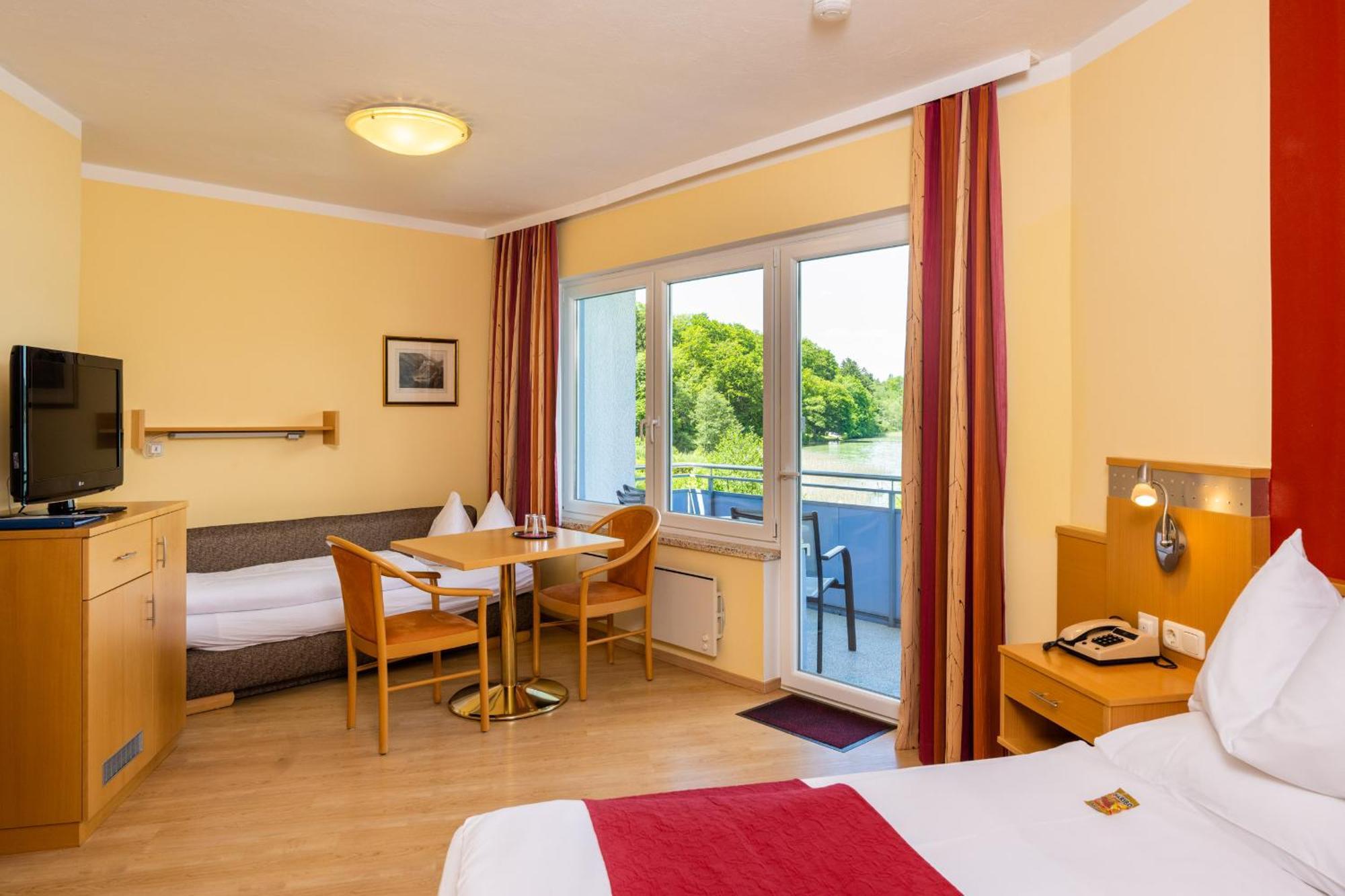 Strandhotel Schabus 3*